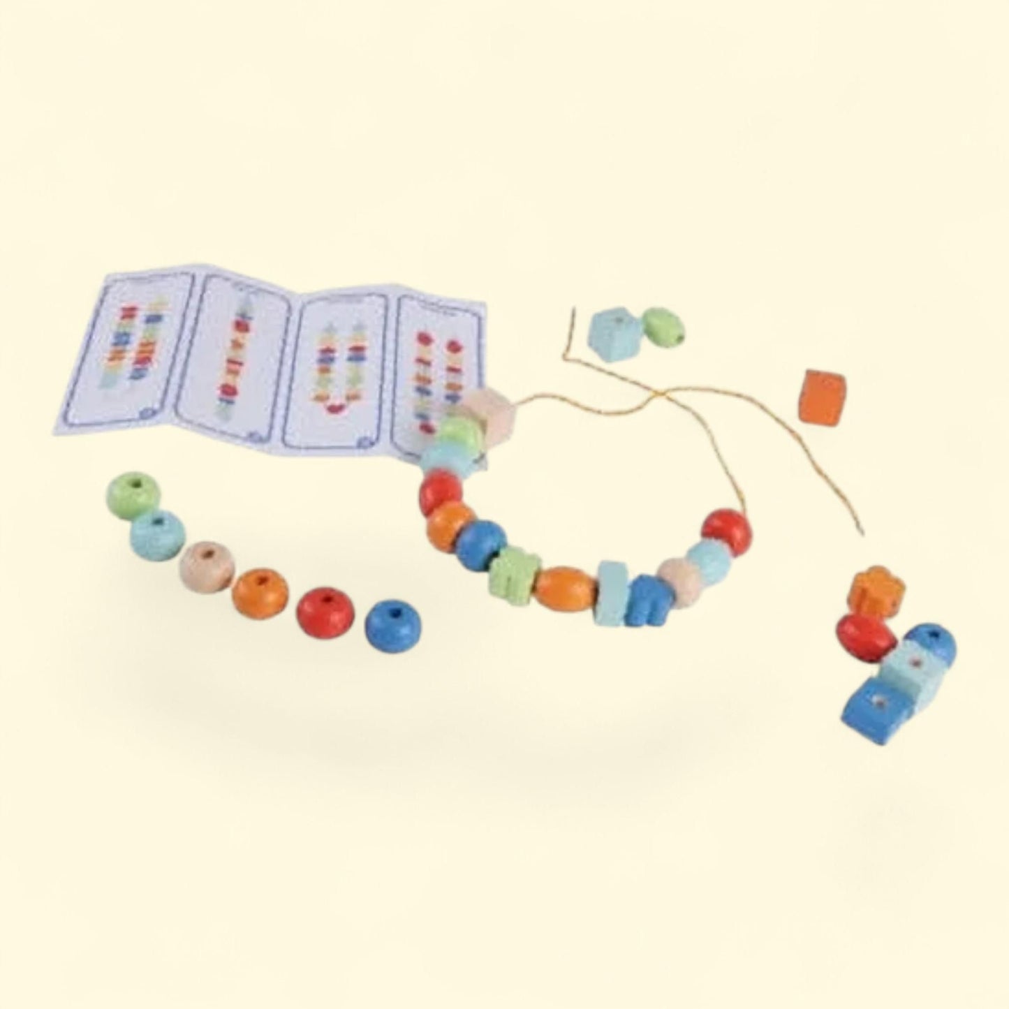 Perles à enfiler en bois Classic World, 90 pièces