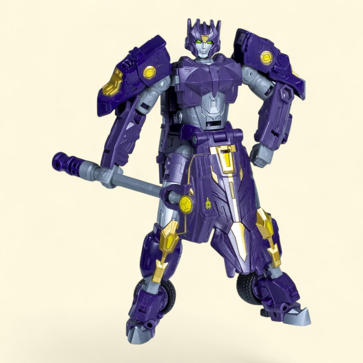 Transformers Deluxe Class Action Figure Assortment, Size Varies — authentic US product shipped worldwide by Treatspree