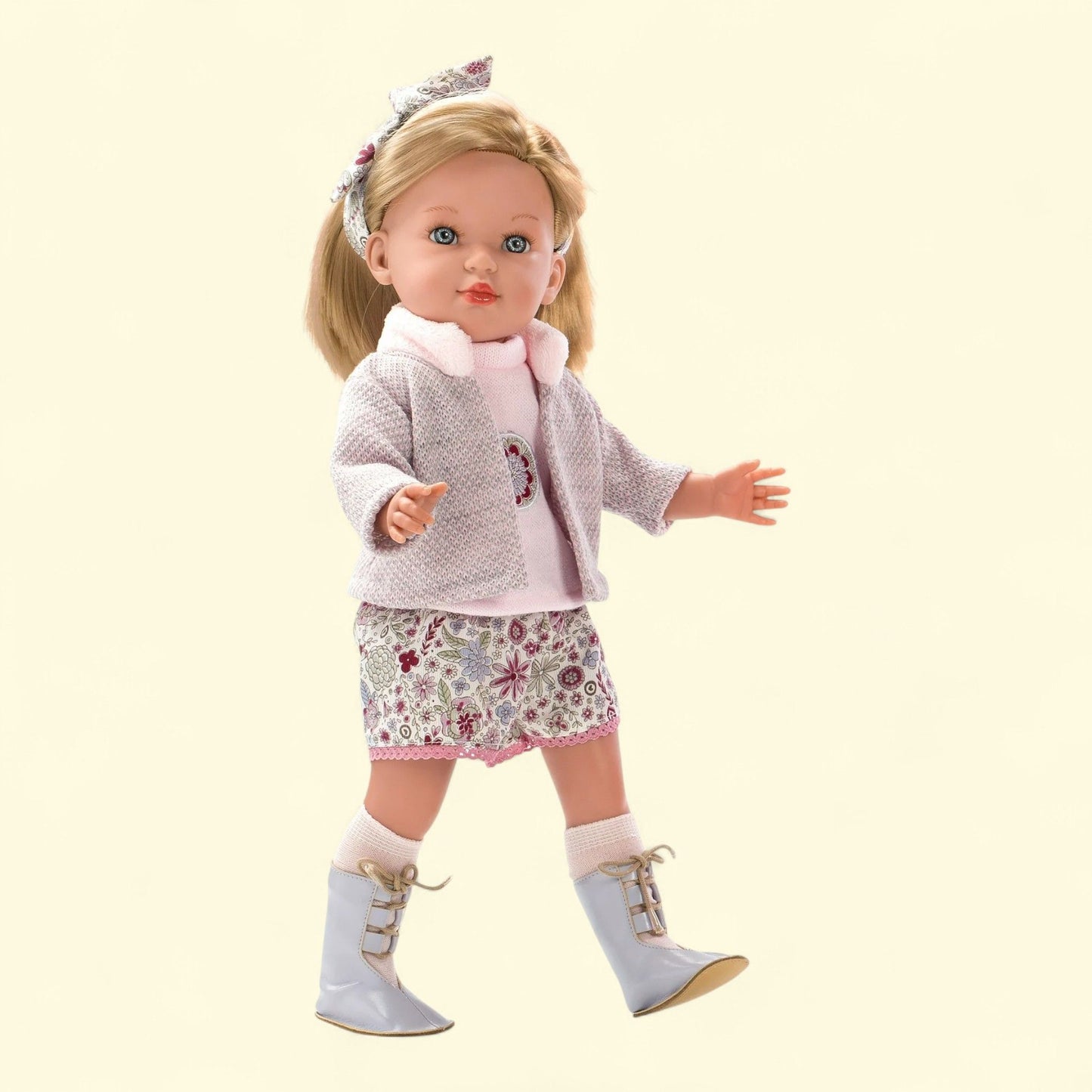 Munecas Arias - Elegance Doll Carla, 19.30 in