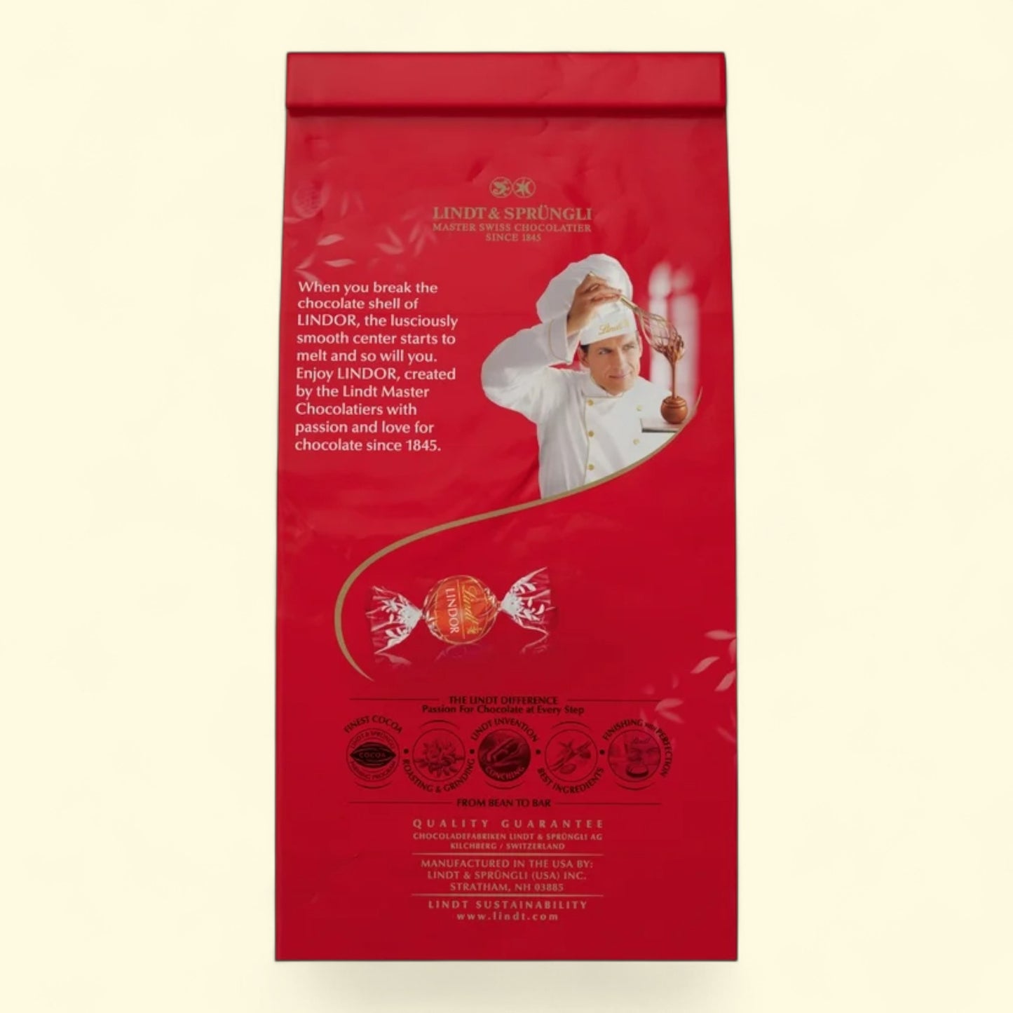 Red Lindt & Spréngli chocolate