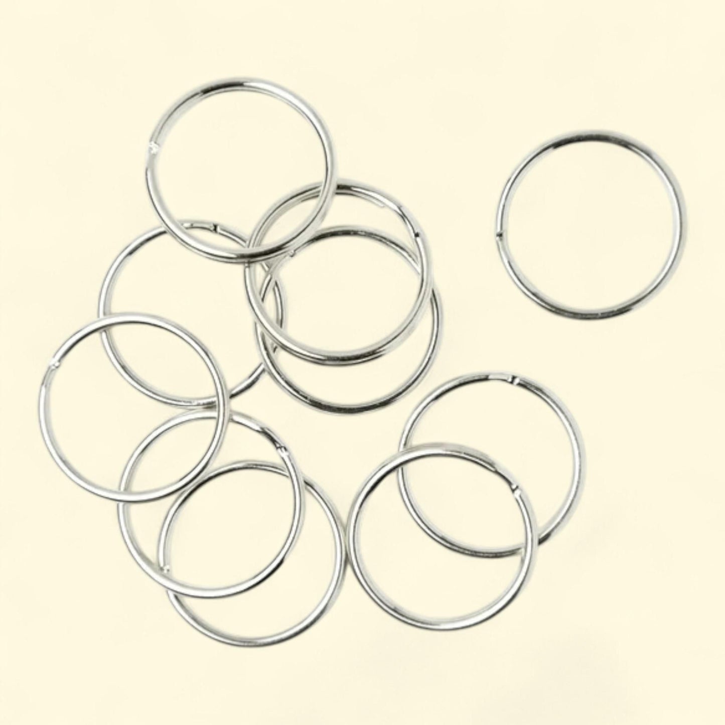 Cousin Metal Split Rings, 1.25 in, Silver Finish, 40 pcs