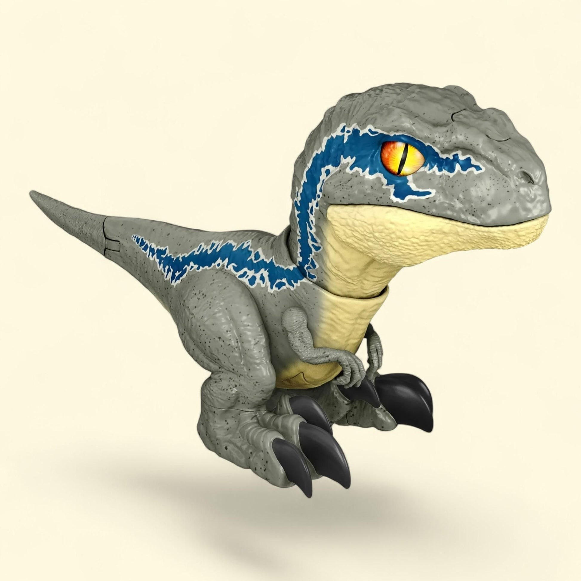 Jurassic World Dominion Uncaged Rowdy Roars Velociraptor, Beta Moti... — authentic US product shipped worldwide by Treatspree