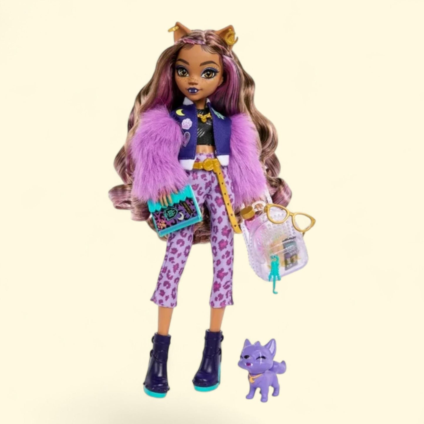 Monster High Clawdeen Wolf Fashion Doll, with Pet Dog Crescent, Backpack, and Other Accessories