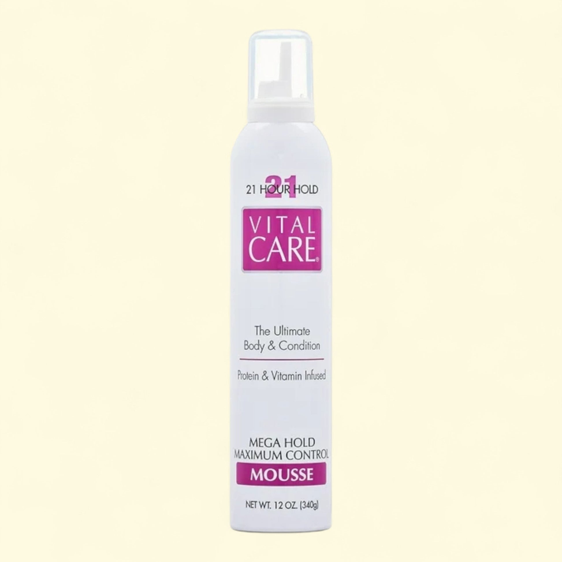 Vital Care : la mousse ultra-fixante pour un contrôle maximal, enrichie en protéines et en vitamines pour une brillance et une souplesse exceptionnelles, présentée dans un flacon sur fond beige