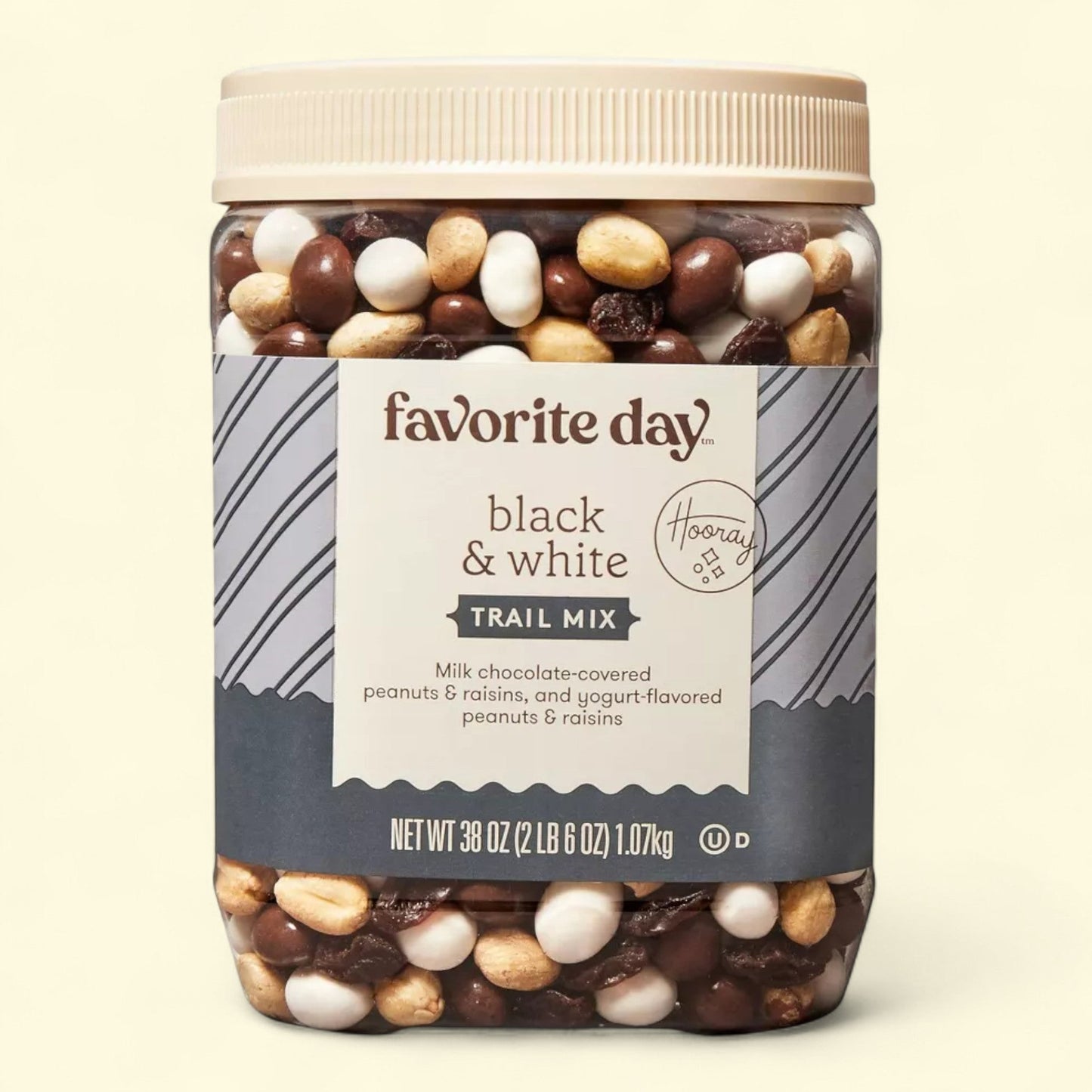 Favorite Day, Black & White Trail Mix, 38oz