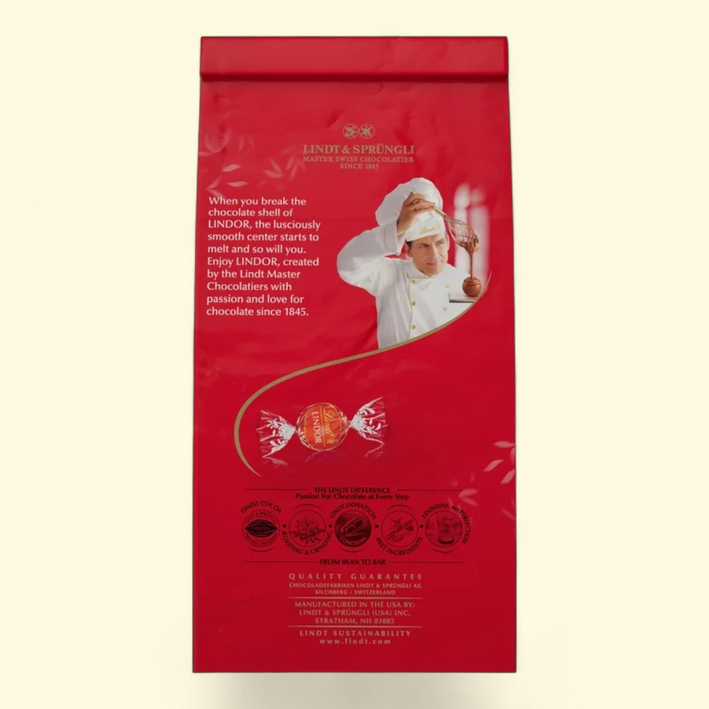 Red Lindt & Spréngli chocolate