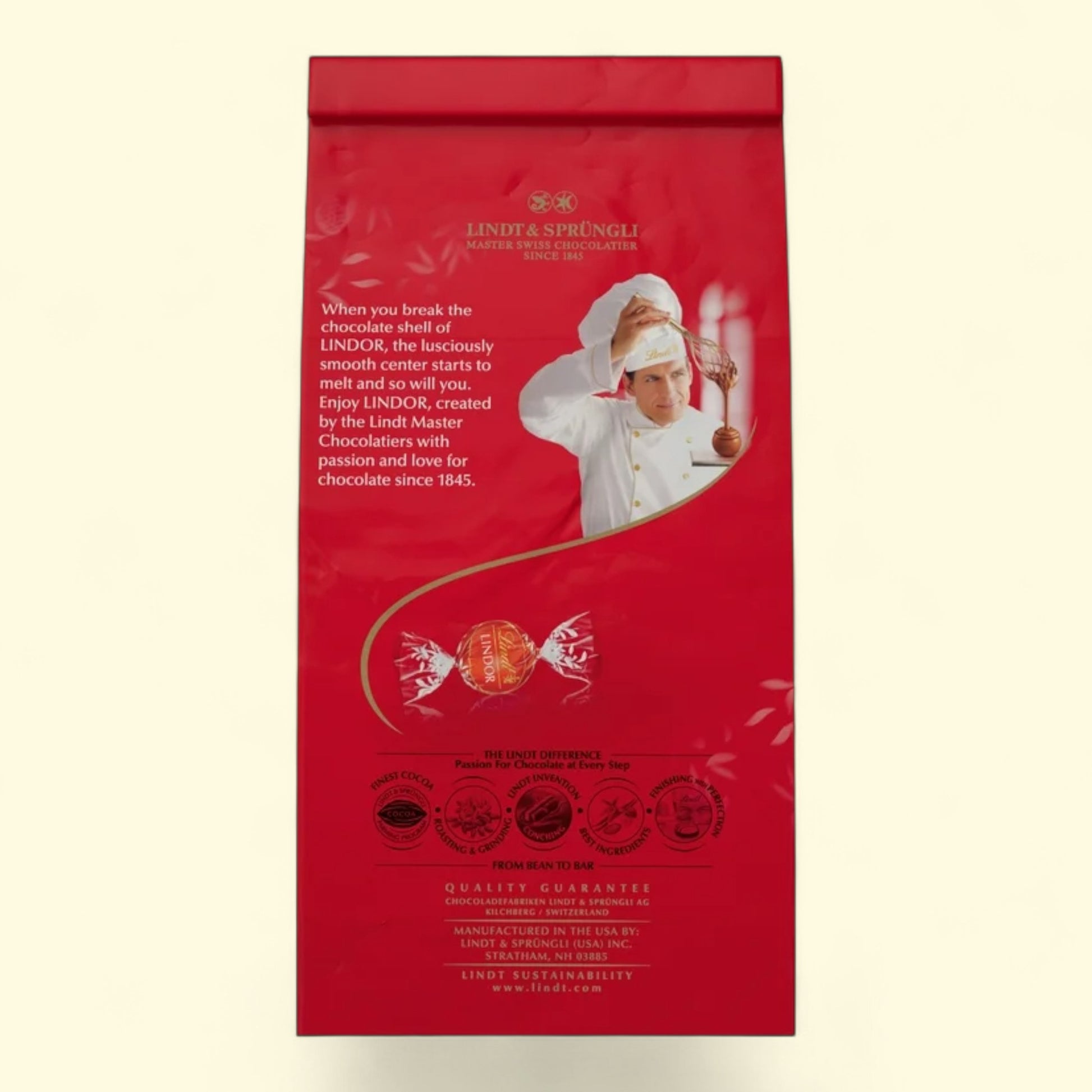 Red Lindt & Spréngli chocolate