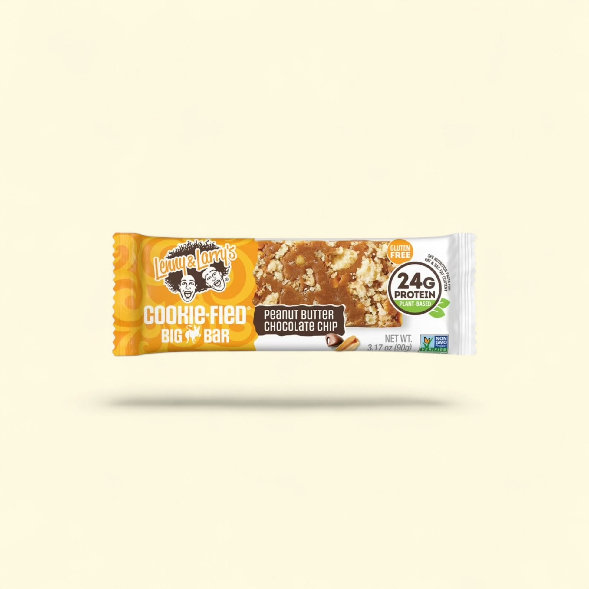 Treatspree Lenny & Larry's Big Bar, Peanut Butter Chocolate Chip flavor. Gluten-free, plant-based protein bar with chocolate chips and peanuts.